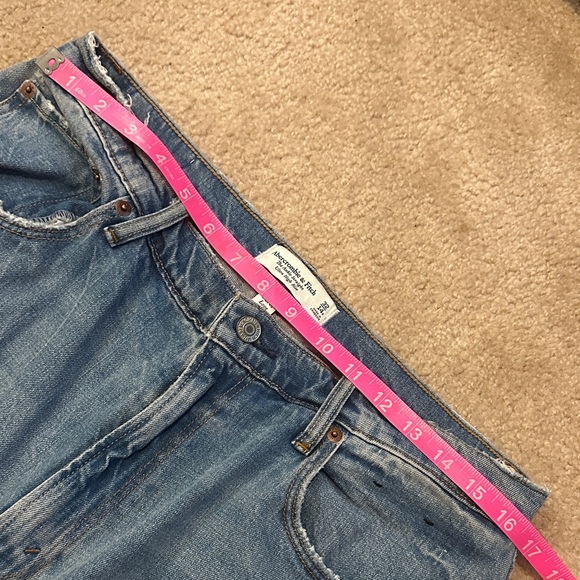 Abercrombie & Fitch Curve Love Ultra High Rise Ankle Straight Distressed Jeans - Picture 3 of 14